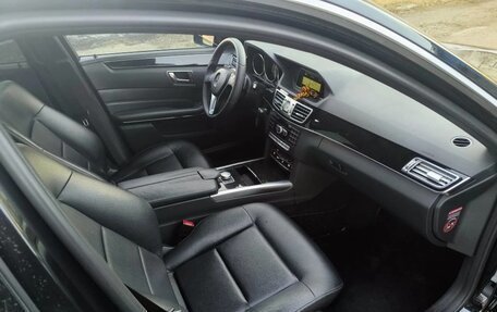 Mercedes-Benz E-Класс, 2013 год, 1 750 000 рублей, 7 фотография