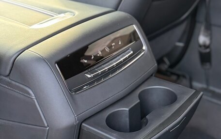 Cadillac Escalade V, 2022 год, 25 000 000 рублей, 11 фотография