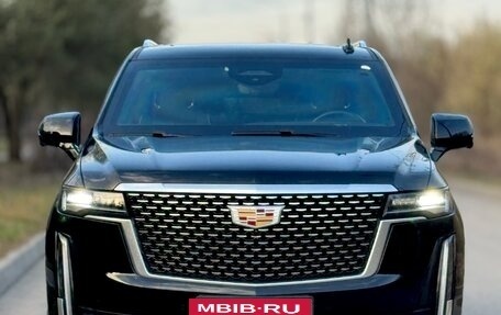 Cadillac Escalade V, 2022 год, 25 000 000 рублей, 6 фотография