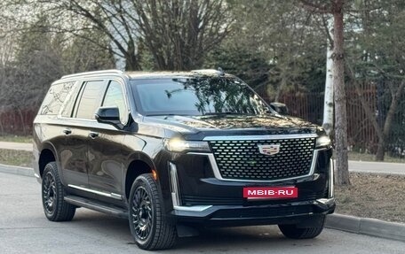 Cadillac Escalade V, 2022 год, 25 000 000 рублей, 8 фотография