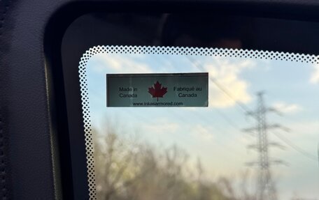 Cadillac Escalade V, 2022 год, 25 000 000 рублей, 19 фотография