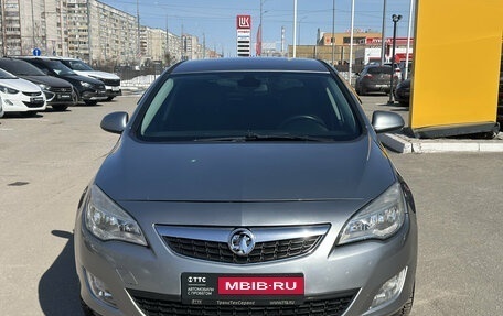 Opel Astra J, 2010 год, 720 000 рублей, 3 фотография