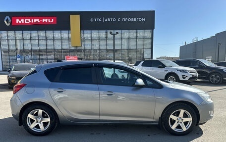 Opel Astra J, 2010 год, 720 000 рублей, 8 фотография