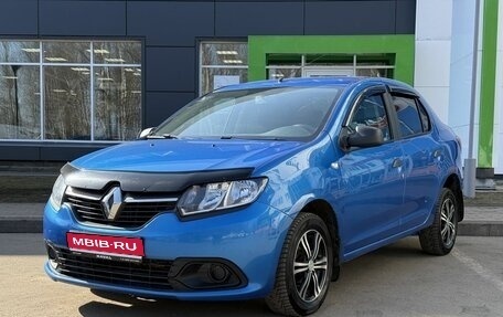 Renault Logan II, 2018 год, 850 000 рублей, 1 фотография