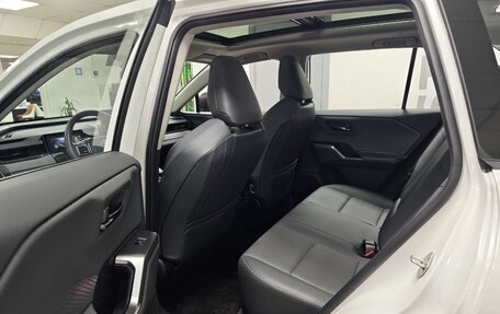 Toyota RAV4, 2025 год, 5 100 000 рублей, 19 фотография