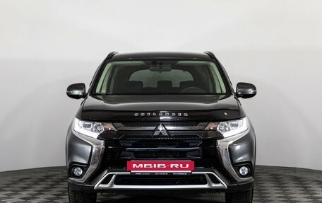 Mitsubishi Outlander III рестайлинг 3, 2021 год, 2 799 000 рублей, 2 фотография
