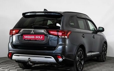 Mitsubishi Outlander III рестайлинг 3, 2021 год, 2 799 000 рублей, 5 фотография