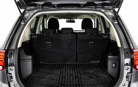 Mitsubishi Outlander III рестайлинг 3, 2021 год, 2 799 000 рублей, 18 фотография