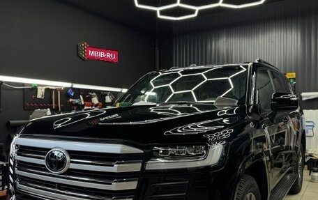 Toyota Land Cruiser, 2023 год, 11 000 000 рублей, 2 фотография