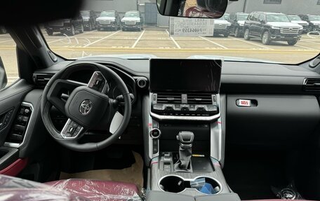 Toyota Land Cruiser, 2023 год, 11 000 000 рублей, 11 фотография