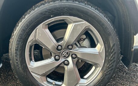 Toyota RAV4, 2020 год, 3 090 000 рублей, 5 фотография