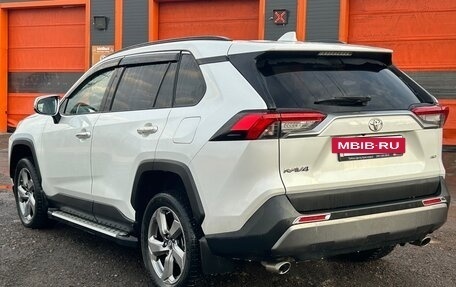 Toyota RAV4, 2020 год, 3 090 000 рублей, 3 фотография