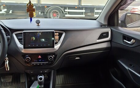 Hyundai Solaris II рестайлинг, 2018 год, 1 680 000 рублей, 4 фотография