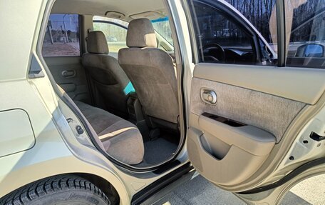 Nissan Tiida, 2004 год, 350 000 рублей, 9 фотография