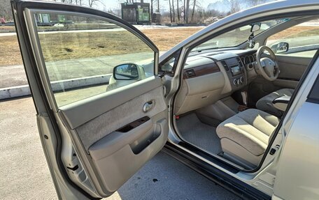 Nissan Tiida, 2004 год, 350 000 рублей, 11 фотография