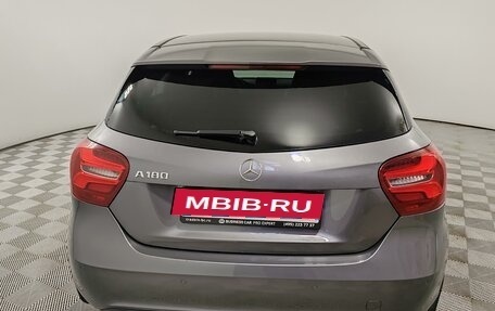 Mercedes-Benz A-Класс, 2015 год, 1 675 000 рублей, 6 фотография