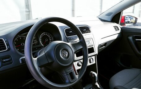 Volkswagen Polo VI (EU Market), 2011 год, 699 000 рублей, 13 фотография