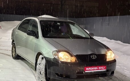 Toyota Corolla, 2004 год, 180 000 рублей, 1 фотография