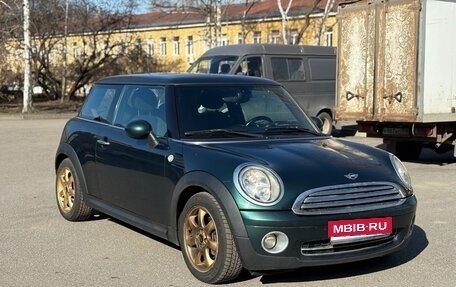 MINI Hatch, 2010 год, 680 000 рублей, 1 фотография