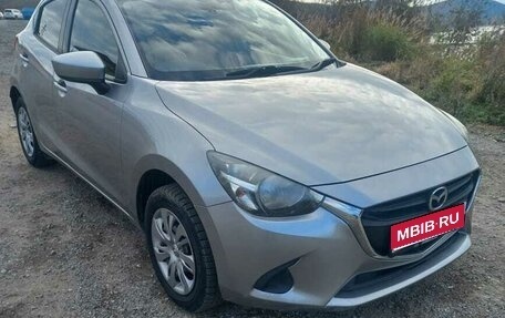 Mazda Demio IV, 2015 год, 1 100 000 рублей, 1 фотография