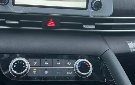 Hyundai Elantra, 2022 год, 1 790 000 рублей, 9 фотография