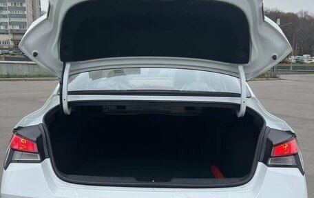 Hyundai Elantra, 2022 год, 1 790 000 рублей, 6 фотография