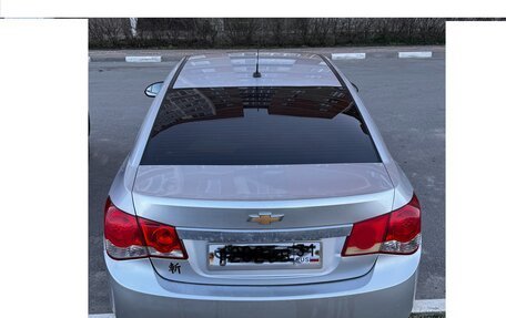 Chevrolet Cruze II, 2010 год, 620 000 рублей, 2 фотография