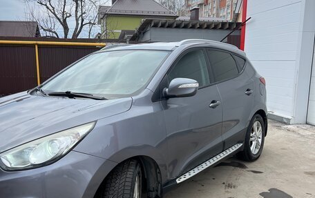 Hyundai ix35 I рестайлинг, 2012 год, 1 050 000 рублей, 2 фотография