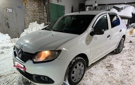 Renault Logan II, 2017 год, 450 000 рублей, 5 фотография