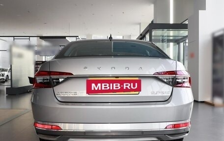 Skoda Superb III рестайлинг, 2025 год, 2 650 000 рублей, 5 фотография