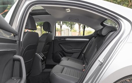 Skoda Superb III рестайлинг, 2025 год, 2 650 000 рублей, 13 фотография