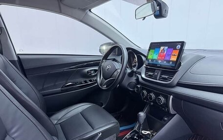Toyota Yaris Cross, 2023 год, 1 364 000 рублей, 13 фотография