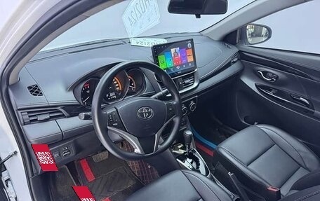 Toyota Yaris Cross, 2023 год, 1 364 000 рублей, 9 фотография