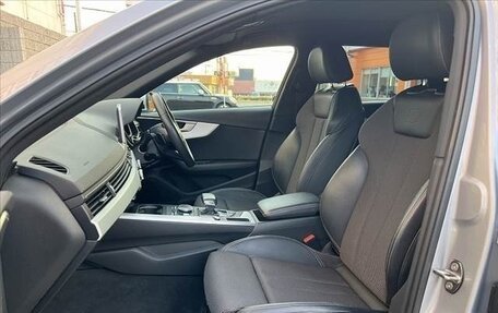 Audi A4, 2018 год, 1 650 000 рублей, 10 фотография