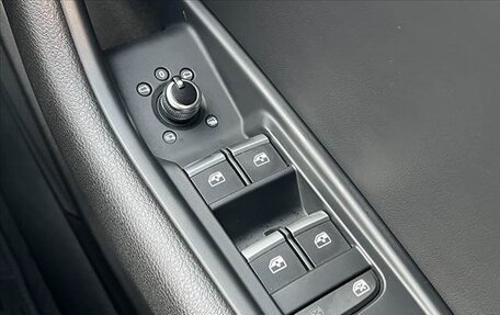 Audi A4, 2018 год, 1 650 000 рублей, 17 фотография