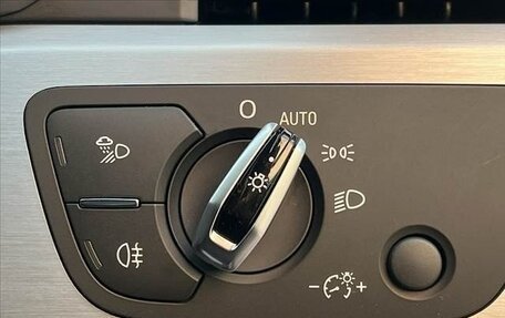 Audi A4, 2018 год, 1 650 000 рублей, 16 фотография