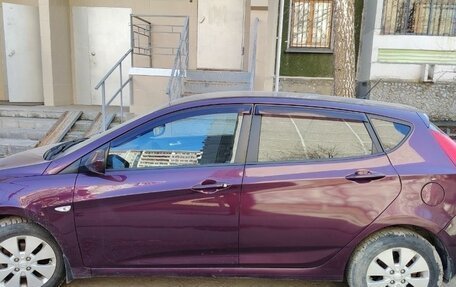 Hyundai Solaris II рестайлинг, 2011 год, 820 000 рублей, 4 фотография