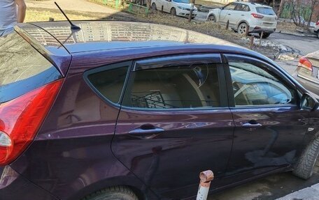 Hyundai Solaris II рестайлинг, 2011 год, 820 000 рублей, 5 фотография