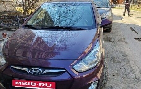 Hyundai Solaris II рестайлинг, 2011 год, 820 000 рублей, 8 фотография