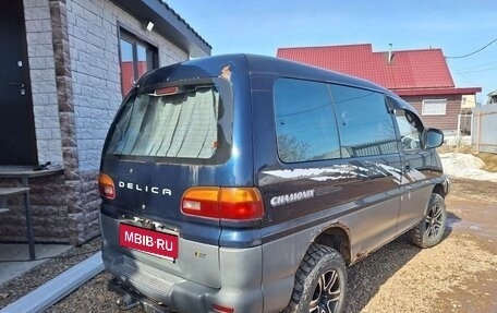 Mitsubishi Delica IV, 1996 год, 500 000 рублей, 4 фотография