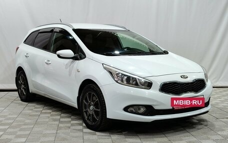 KIA cee'd III, 2013 год, 990 000 рублей, 3 фотография