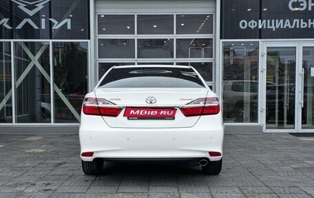 Toyota Camry, 2016 год, 2 100 000 рублей, 4 фотография