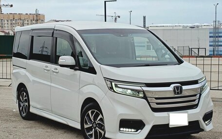 Honda Stepwgn IV, 2021 год, 2 250 000 рублей, 2 фотография