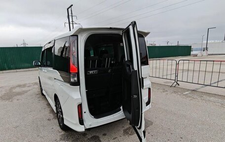 Honda Stepwgn IV, 2021 год, 2 250 000 рублей, 6 фотография