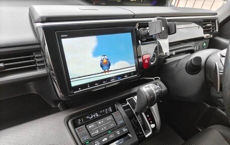 Honda Stepwgn IV, 2021 год, 2 250 000 рублей, 7 фотография