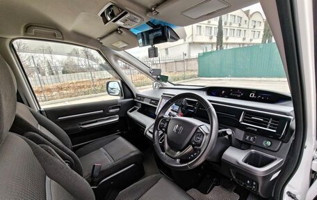 Honda Stepwgn IV, 2021 год, 2 250 000 рублей, 9 фотография