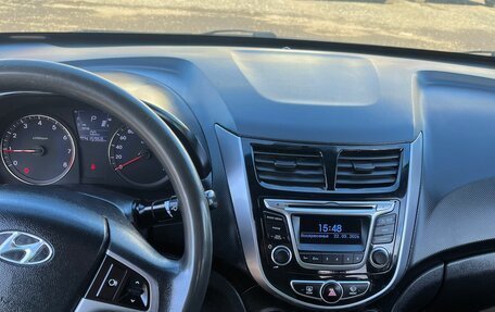 Hyundai Solaris II рестайлинг, 2013 год, 444 000 рублей, 15 фотография