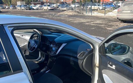 Hyundai Solaris II рестайлинг, 2013 год, 444 000 рублей, 23 фотография