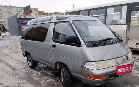 Toyota Town Ace III, 1992 год, 400 000 рублей, 2 фотография