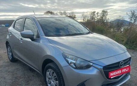 Mazda Demio IV, 2015 год, 1 100 000 рублей, 4 фотография